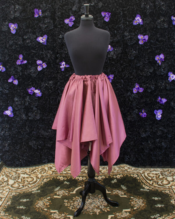 Mauve Pink Taffeta Petal Skirt displayed on a mannequin